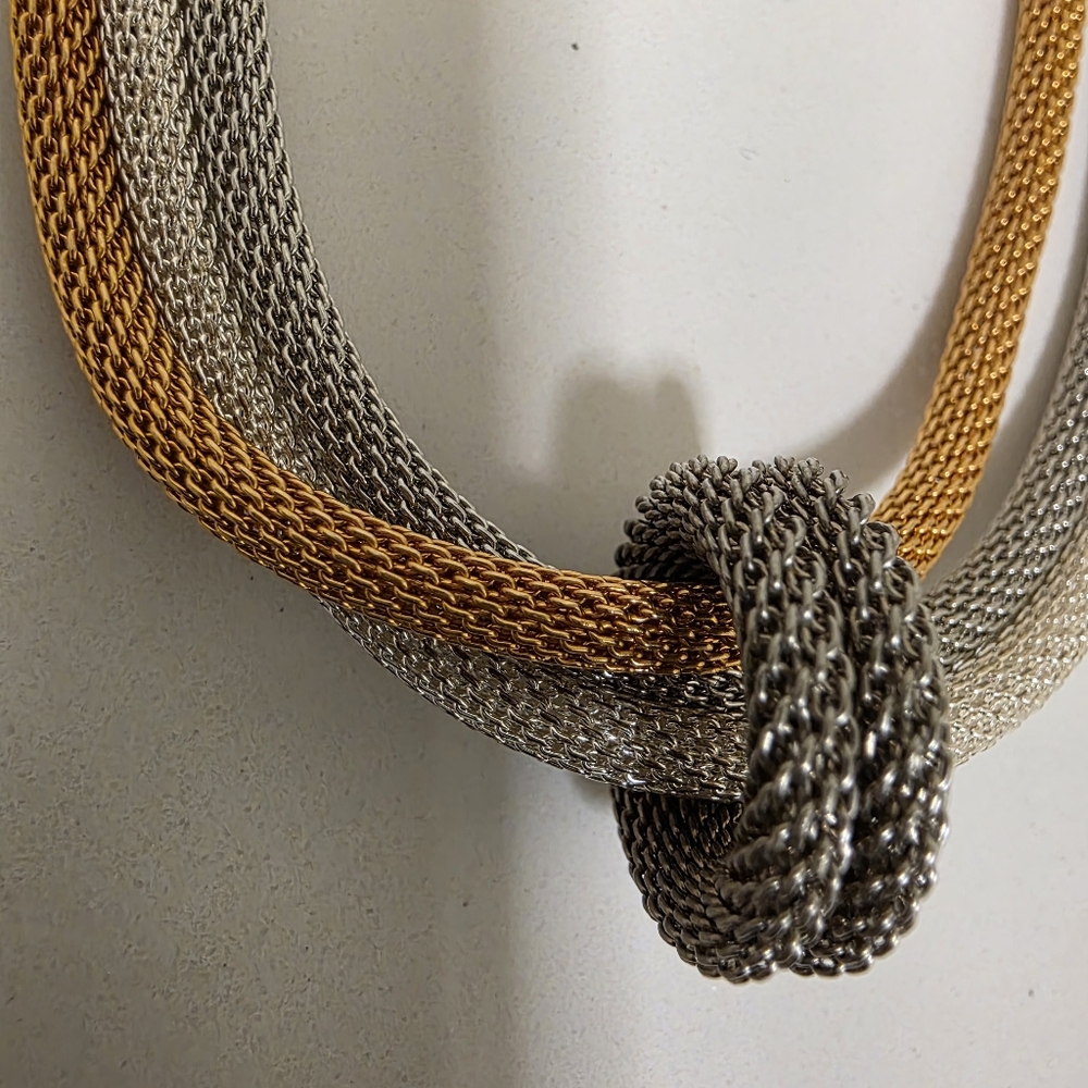 🔥3-Strand Mesh Necklace with Floating Rings - Picture 9 of 11